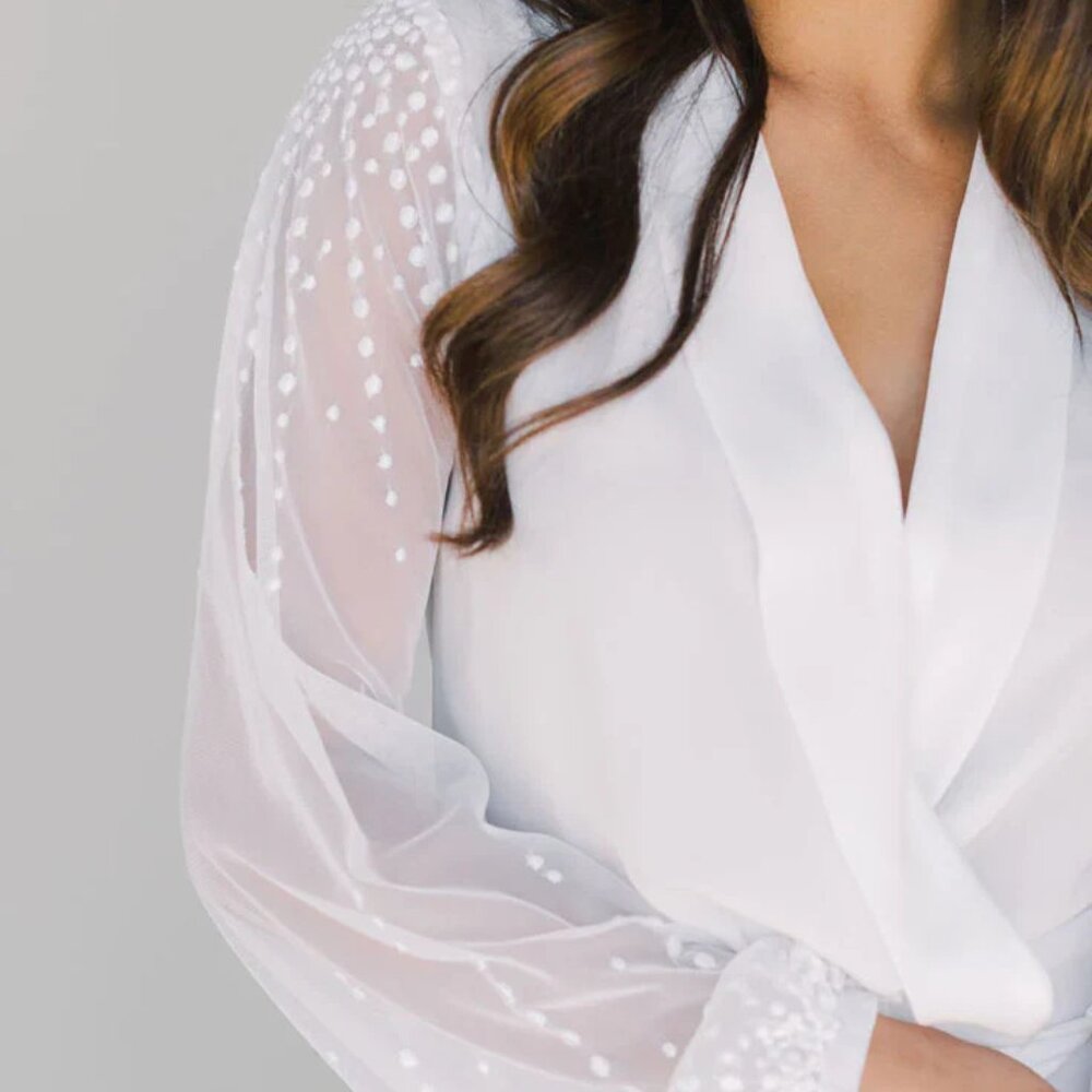 Alanna Robe - Picture 2 of 9